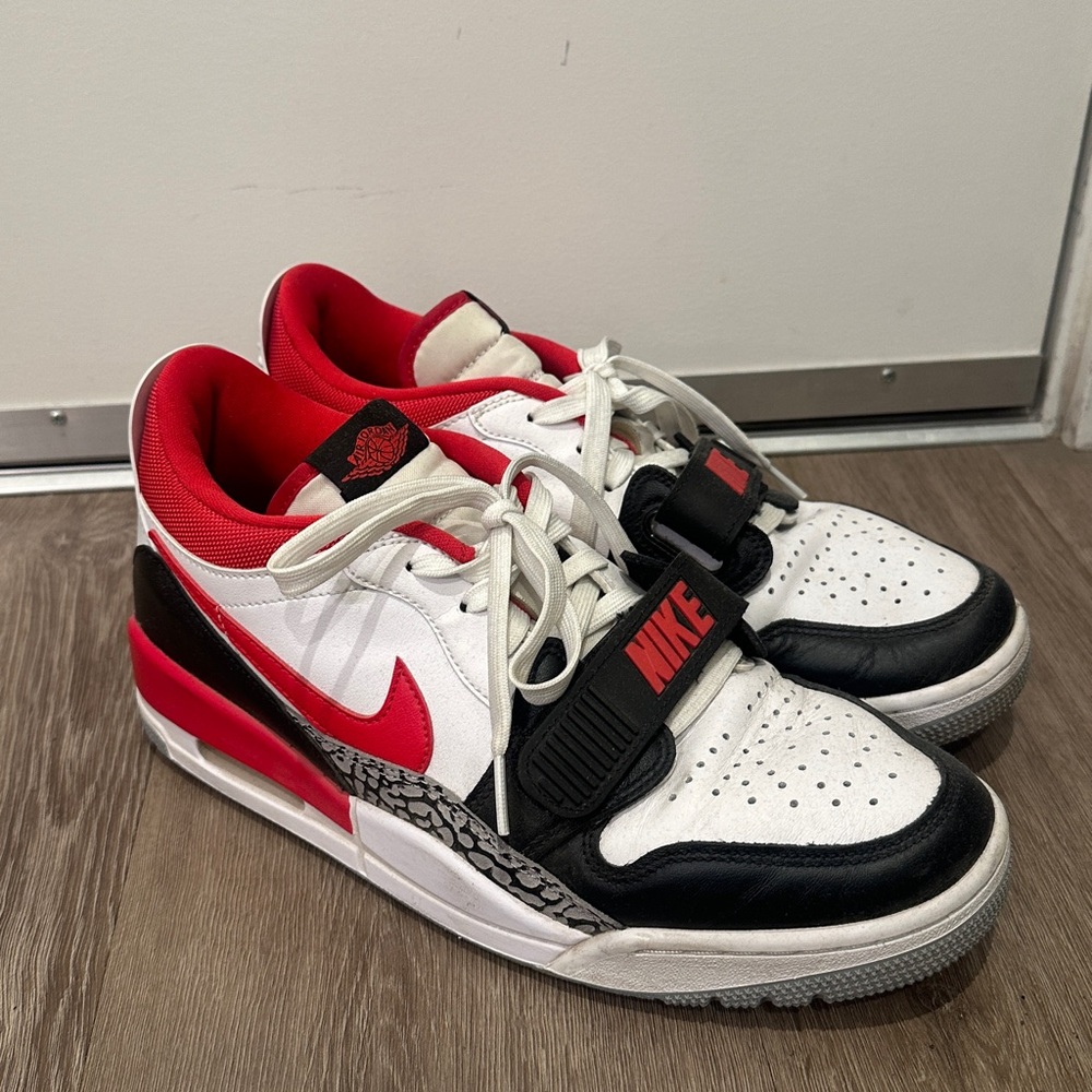 Nike air Jordan Red sneakers shoes